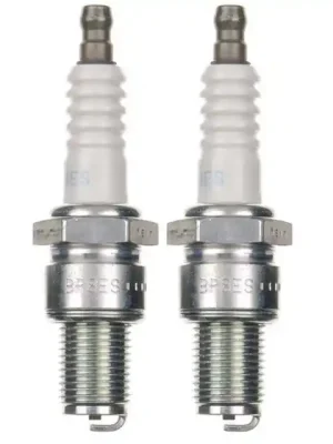 2x Zündkerze BR8ES Zündkerzen Set 2 Stück für Motorrad / Scooter Sofort Bestellen