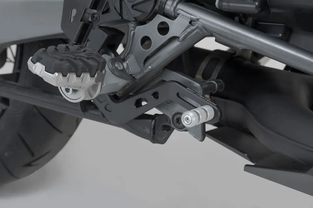 SW-Motech Fußbremshebel BMW R 1200 GS (04-12)/R 1200 GS Adventure (06-13). Markenprodukt