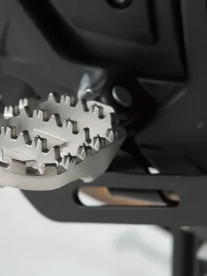 SW-Motech ION Fußrasten-Kit Schwarz. Diverse Modelle Honda, Suzuki, KTM. Neuheit