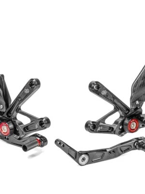 Neu Im Sortiment Gilles Fußrastenanlage MUE2 verstellbar ABE passend für Yamaha YZF-R1 / M - Modelle